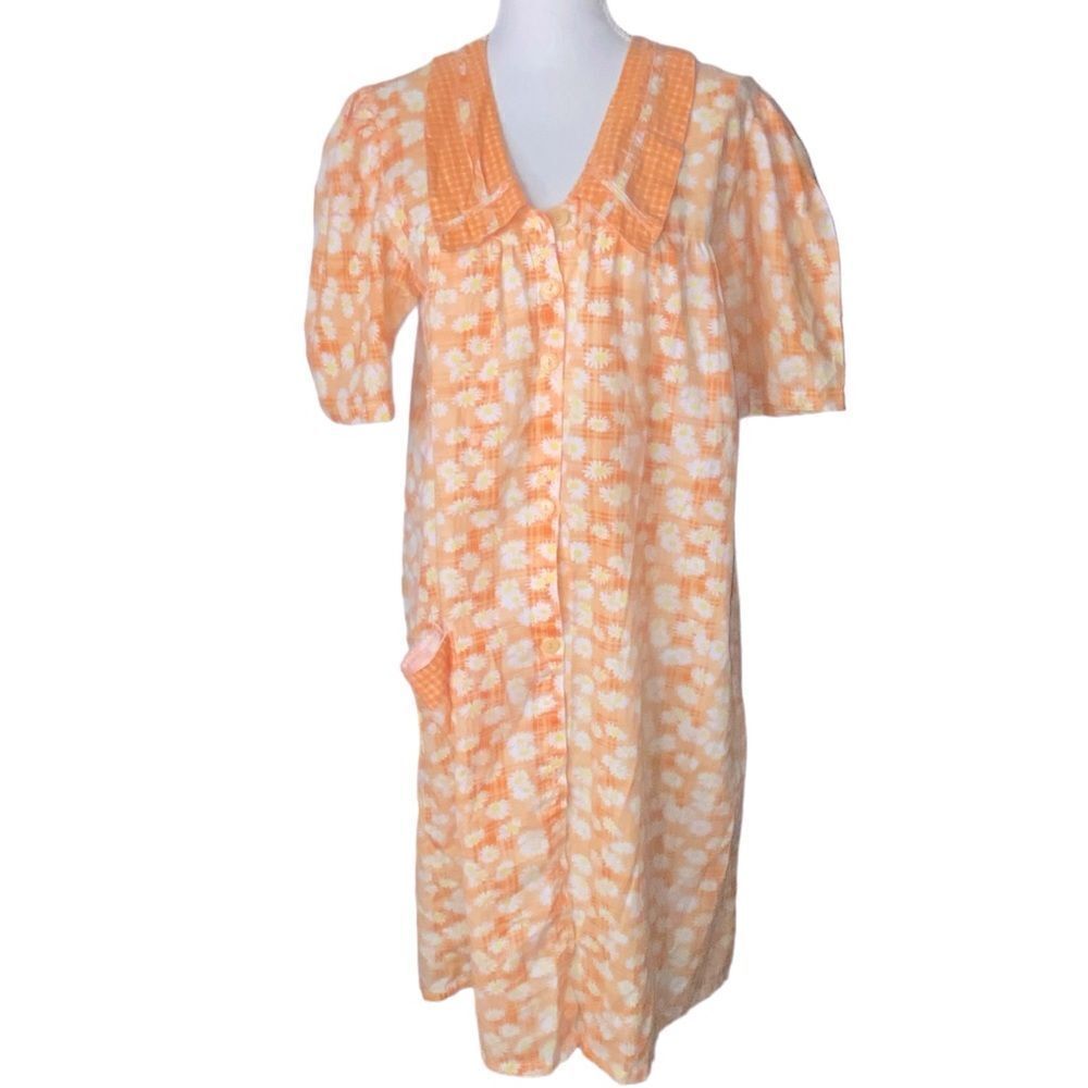 Minerva Wm’s Sz Lrg Orange Daisy Gingham Button Down House Coat Dress Robe